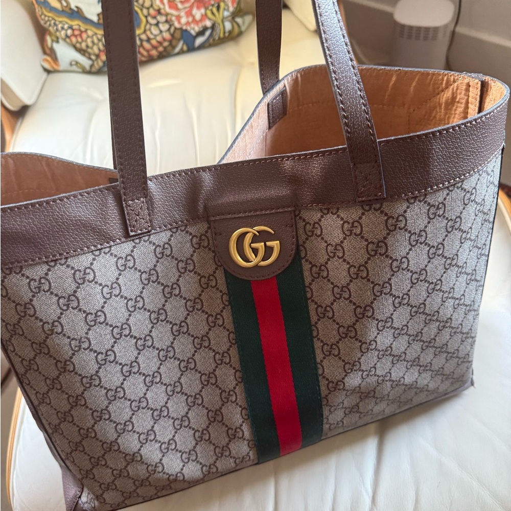Gucci tote bag
